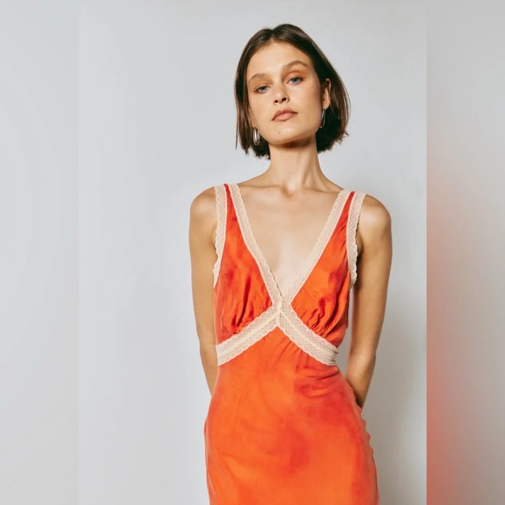 VRG GRL MEET ME ON THE DANCE FLOOR BIAS CUT MAXI DRESS - Orange - Picture 2 of 8